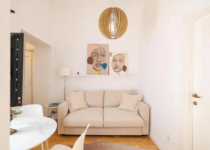 Iadra Apartment In City Center