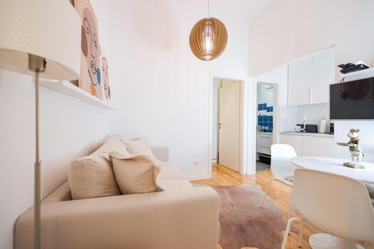 Iadra In Center Apartment *