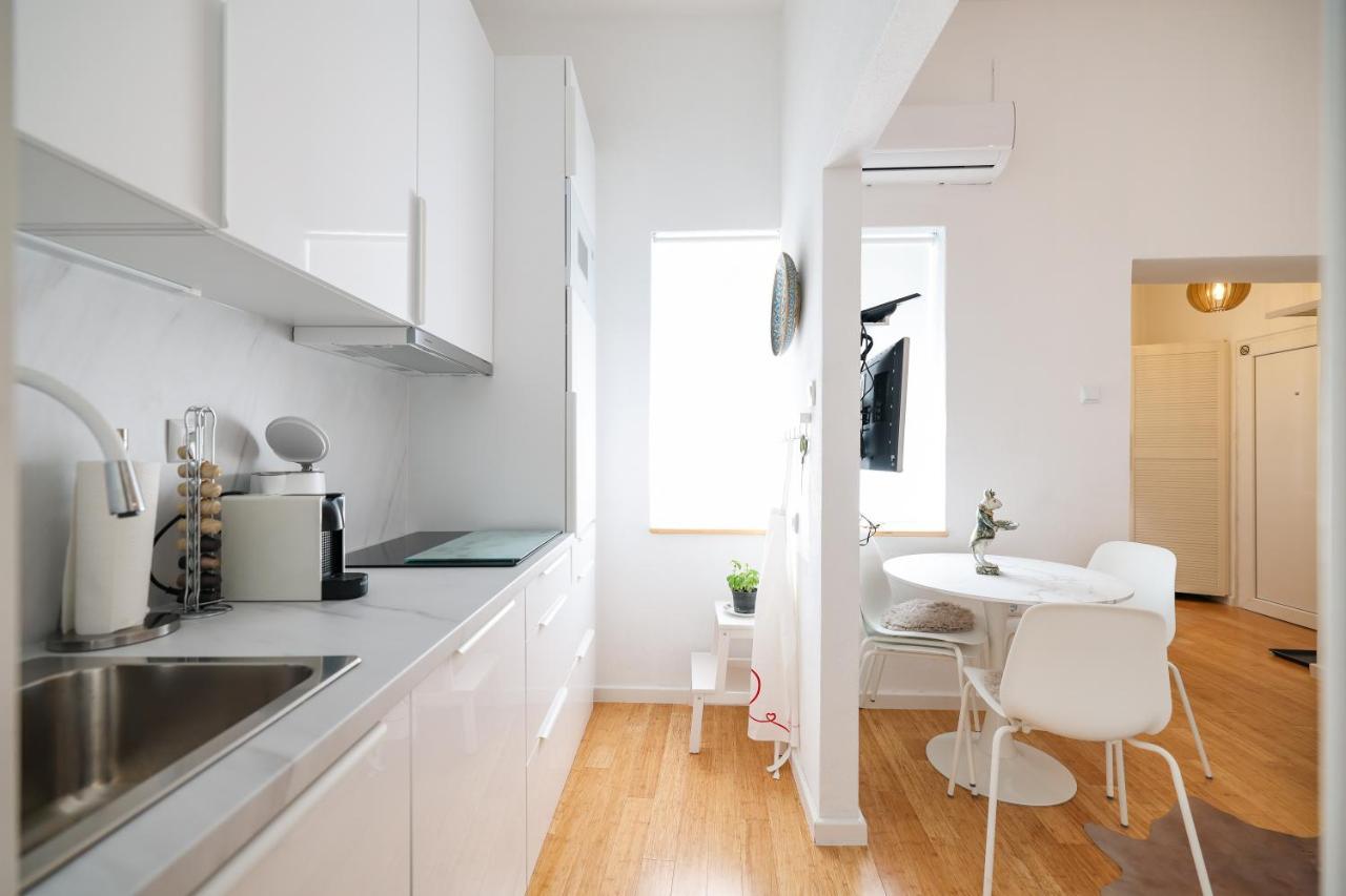 Iadra In Center Apartment